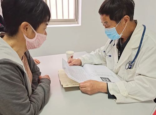 儀征市人民醫(yī)院離退休支部開(kāi)展義診送健康活動(dòng)